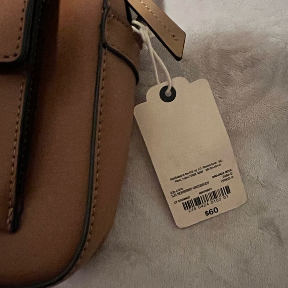 NWT St. John's Bay Tan Crossbody Bag - Picture 4 of 4